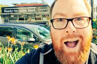 beard glasses irl jesse_cox meta:variant_origin open_mouth series:irl_soyjaks smile soyjak variant:chai_breakfast // 2048x1344 // 444.8KB