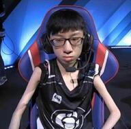 asian chair gaming_chair headphones meta:nas meta:tagme not_a_FUCKING_SOYJAK pedophile speaker zuken // 900x883 // 75.1KB