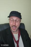 cameo clothes doug_walker drinking glasses goatee irl necktie nostalgia_critic sproke variant:nostaljak video white_skin // 480x720, 49.9s // 12.0MB