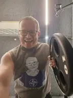 exercise grey_shirt gunther_fehlinger gym irl shirts subvariant:muscular_chud variant:chudjak variant:unknown weightlifting // 1536x2048 // 514.8KB