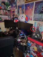 irl meta:tagme pc room variant:soytan // 945x1261 // 527.4KB