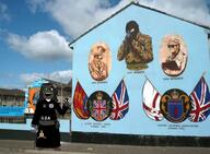 background holding_gun ireland variant:soytan // 4560x3348 // 2.2MB