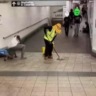 4chan frog glowing glownigger irl janny nigger pepe shitting tranny trend:glowie variant:bernd variant:el_perro_rabioso video // 720x720, 28.3s // 2.2MB