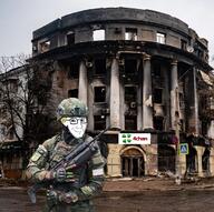 4chan building holding_rifle meta:tagme nate variant:soyak // 680x675 // 776.1KB