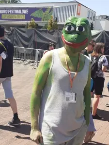 Pyrkon_2022_-_Pepe_the_Frog.jpg