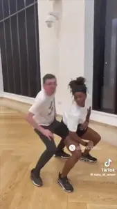 1727593232061x.mp4