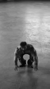 minigiga_breakdance_fart.mp4