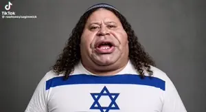 f5d0ea228563f7aa156bcdddbc1cc4f2.mp4