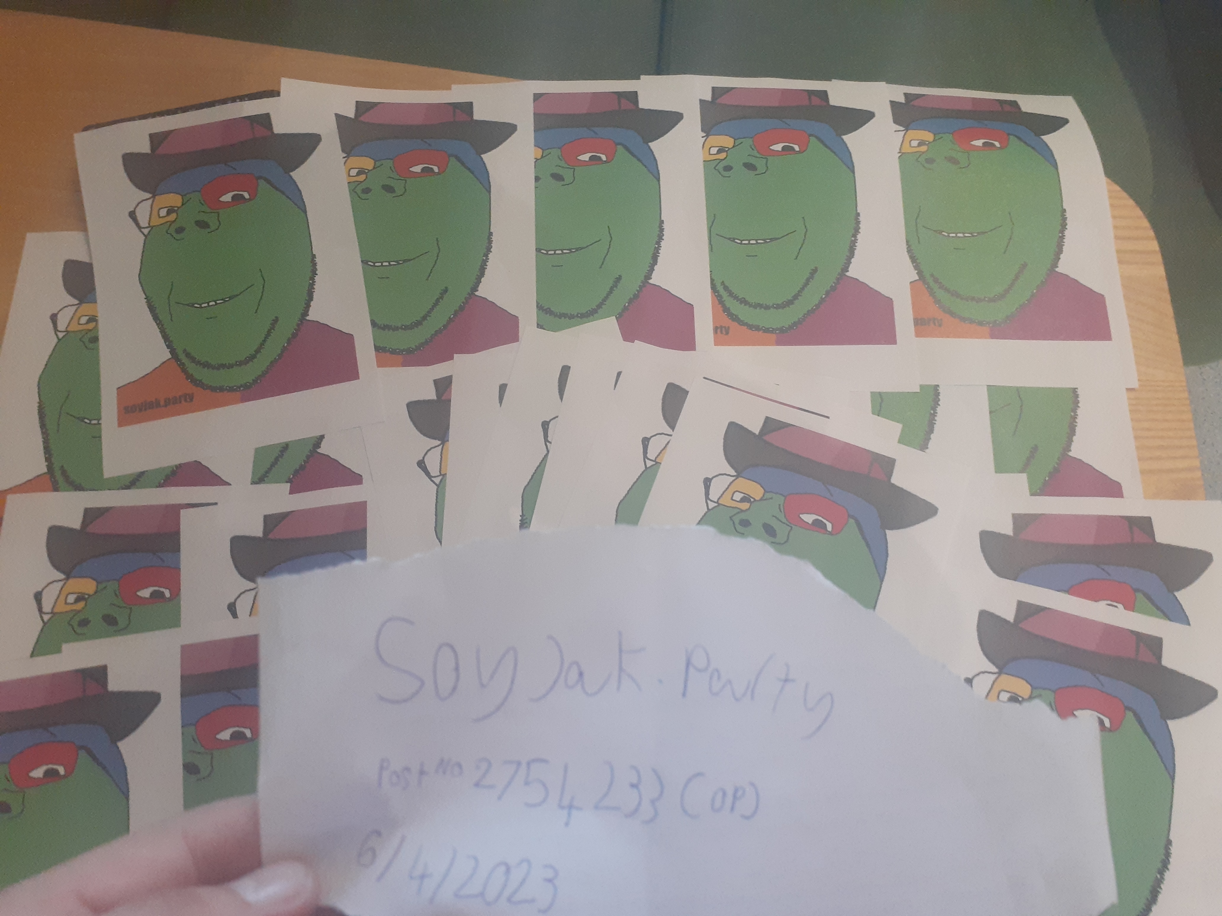 don turtelli, gapejak, wholesome soyjak, colorjak, barneyfag, closed mouth, clothes, glasses, hat, multiple soyjaks