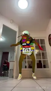 219c1f04-5ca7-4b53-8a1a-9ee926358212.mp4