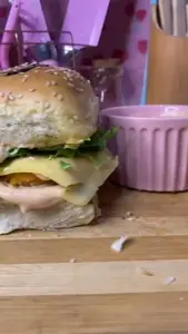 hamburguersoyjak.mp4